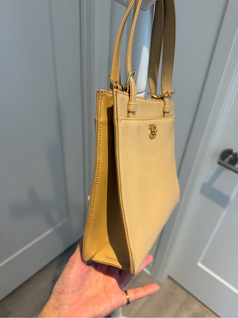Chanel Tote Bag (beige) - Picture 4 of 17